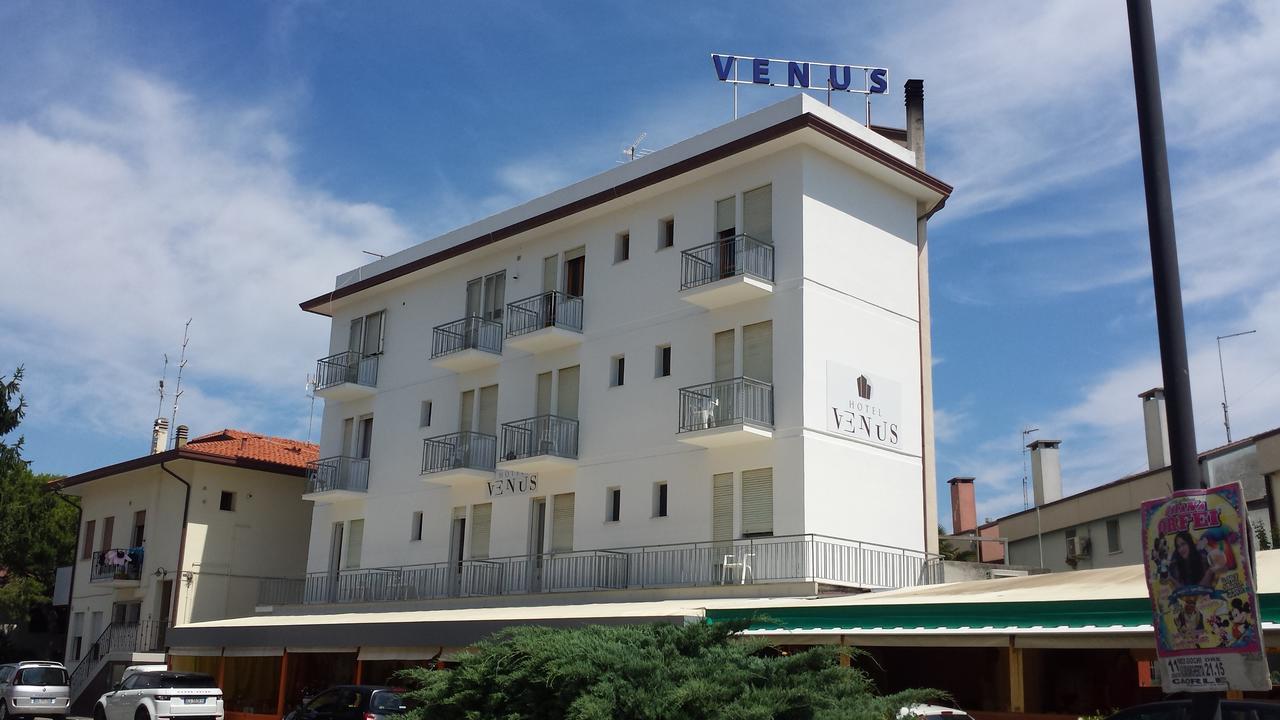 Venus Best Price Caorle Esterno foto