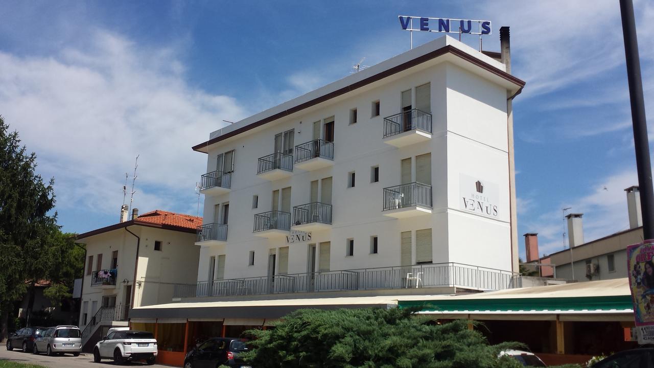 Venus Best Price Caorle Esterno foto