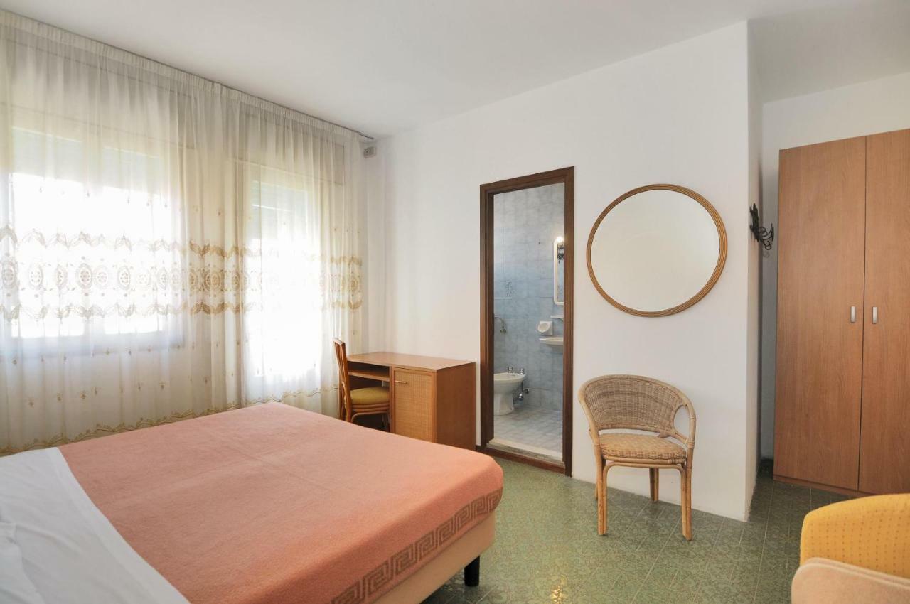 Venus Best Price Caorle Esterno foto