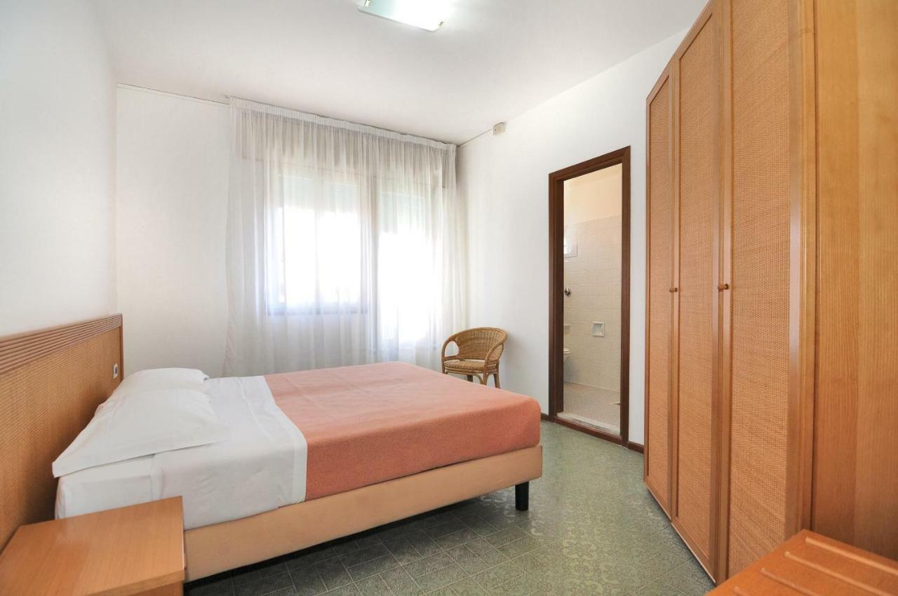 Venus Best Price Caorle Esterno foto