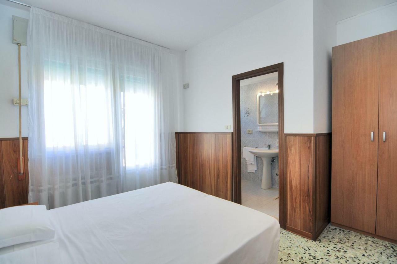 Venus Best Price Caorle Esterno foto