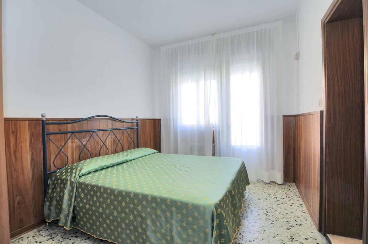 Venus Best Price Caorle Esterno foto
