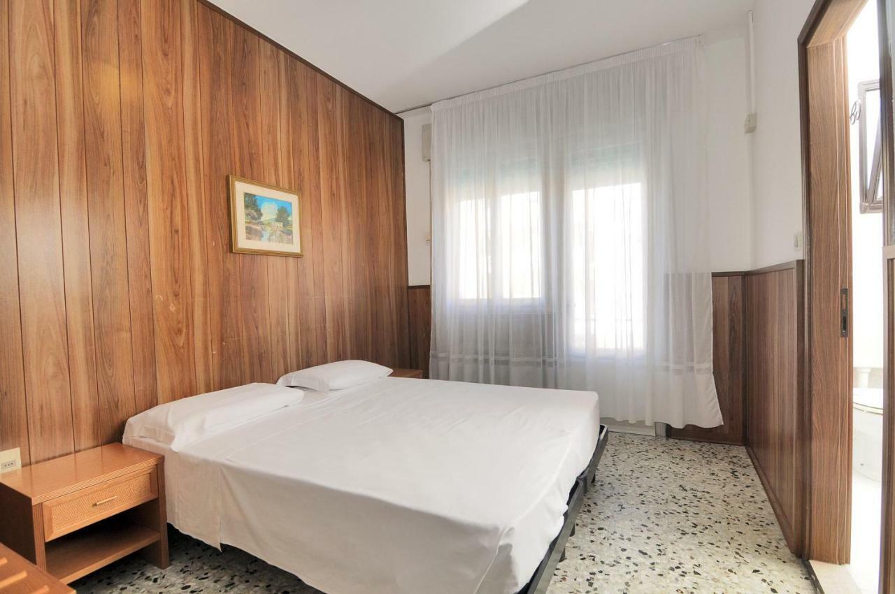 Venus Best Price Caorle Esterno foto