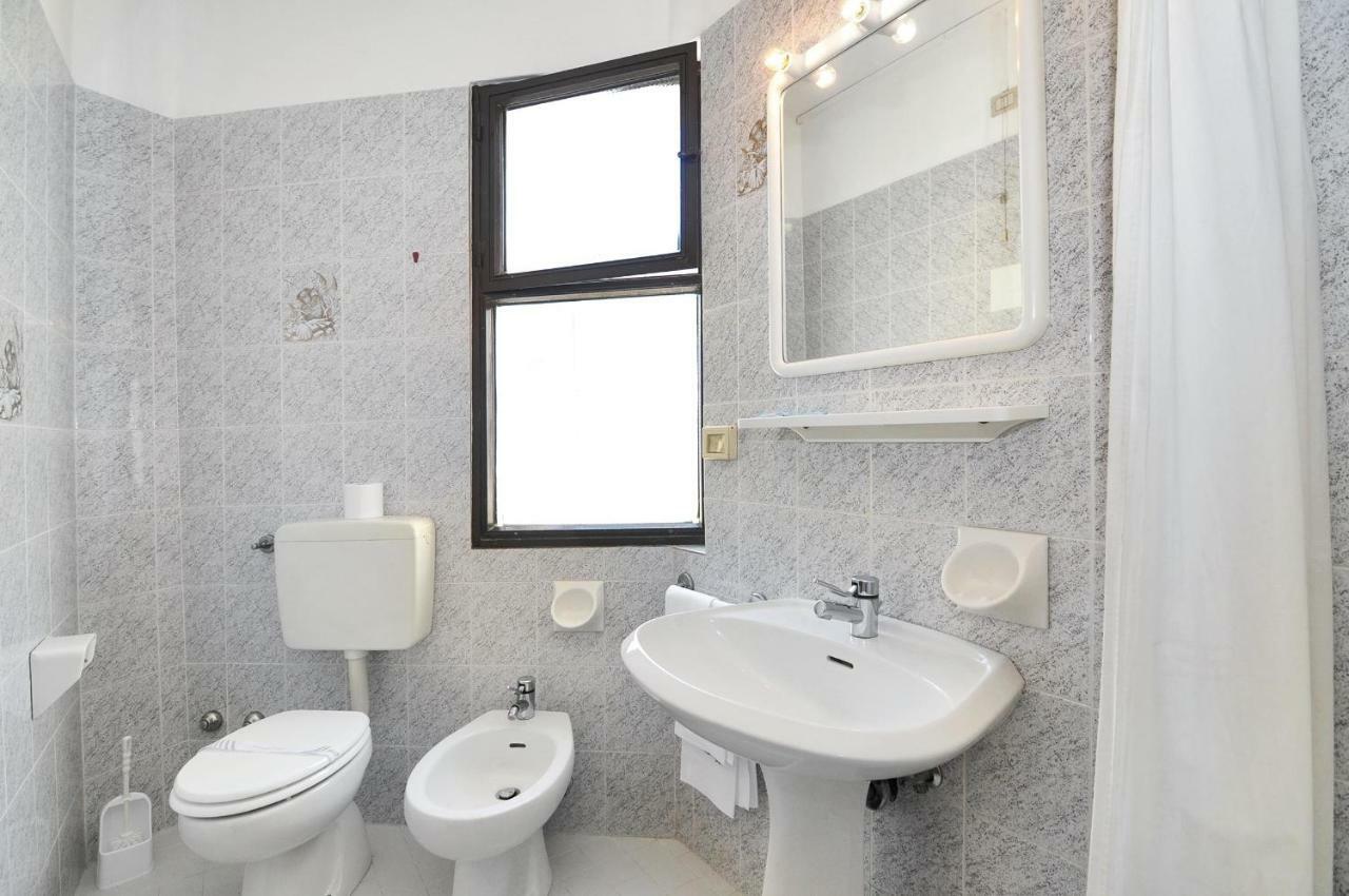 Venus Best Price Caorle Esterno foto